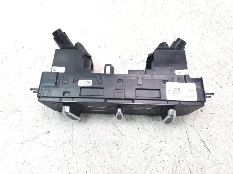 Recambio de mando calefaccion / aire acondicionado para volkswagen polo referencia OEM IAM 2G1820045F  