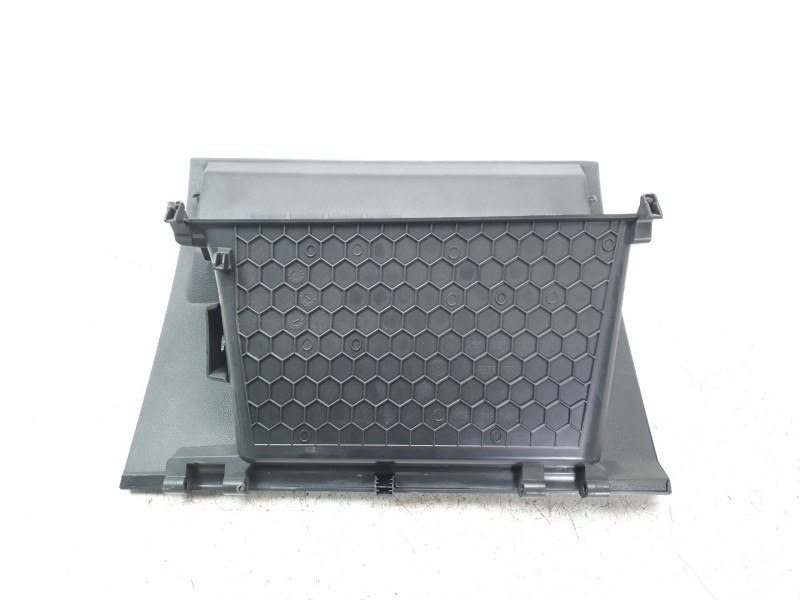 Recambio de guantera para volkswagen polo referencia OEM IAM 2G1857097F  