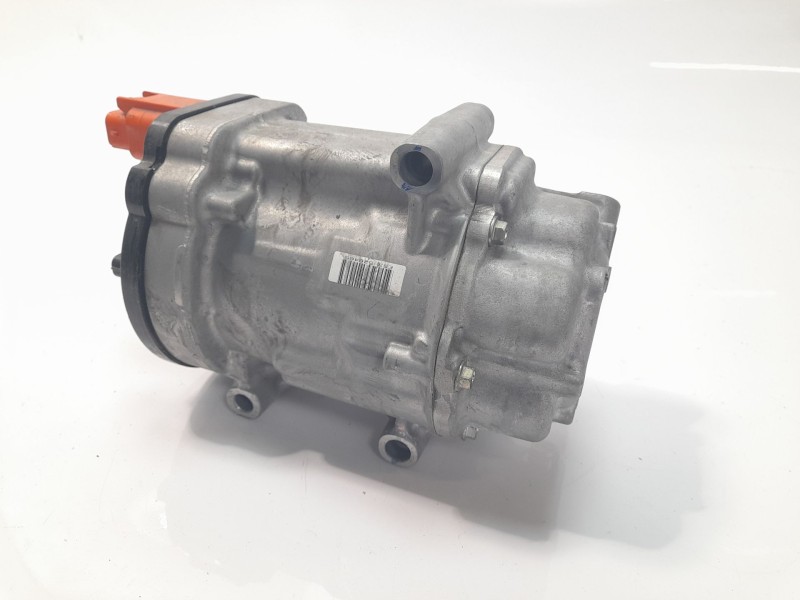 Recambio de compresor aire acondicionado para toyota corolla (e21) hybrid style referencia OEM IAM 0424001202  