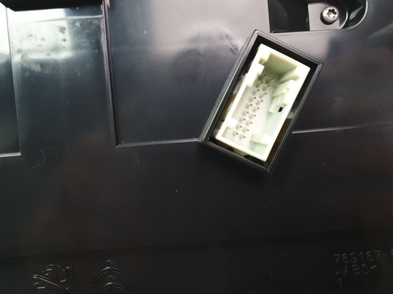 Recambio de cuadro instrumentos para citroën c3 shine referencia OEM IAM 9837553280  