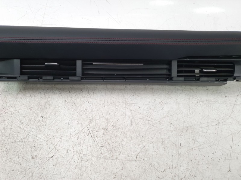 Recambio de aireador central para mazda 3 berlina (bp) referencia OEM IAM BDGF6471X  