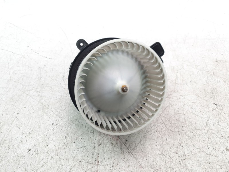 Recambio de ventilador calefaccion para volkswagen polo referencia OEM IAM 2Q1819021  