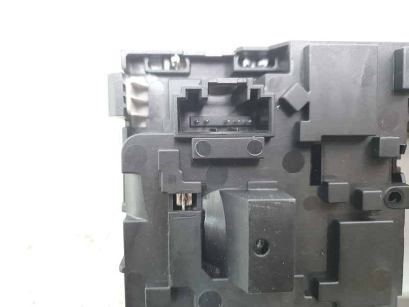 Recambio de luz interior para volkswagen polo referencia OEM IAM 3B0947105C  