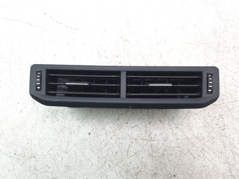 Recambio de aireador central para volkswagen polo referencia OEM IAM 2G0819728  
