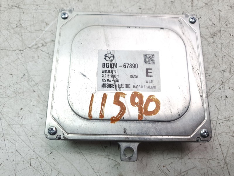 Recambio de centralita faros xenon para mazda 3 berlina (bp) referencia OEM IAM BGKM67890  