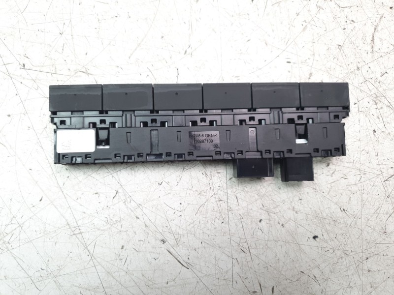 Recambio de interruptor para volkswagen polo referencia OEM IAM 2G0927137R  