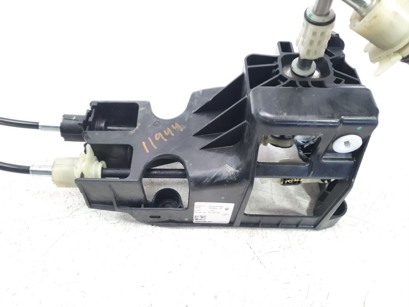 Recambio de palanca cambio para dacia sandero iii expression referencia OEM IAM 341014140R  