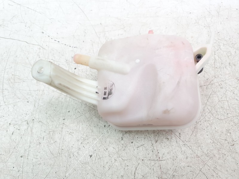 Recambio de deposito expansion para kia stonic (ybcuv) drive referencia OEM IAM 25430H8400  