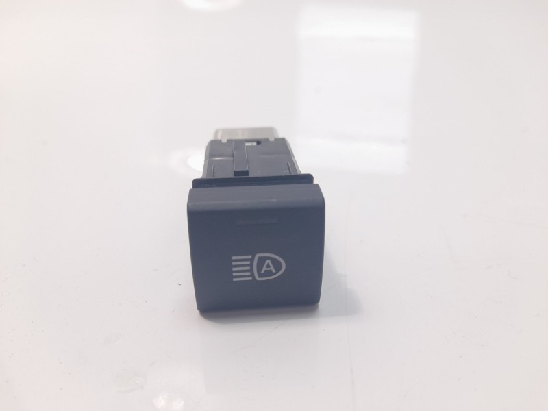 Recambio de interruptor para toyota corolla (e21) hybrid style referencia OEM IAM 8415302060  