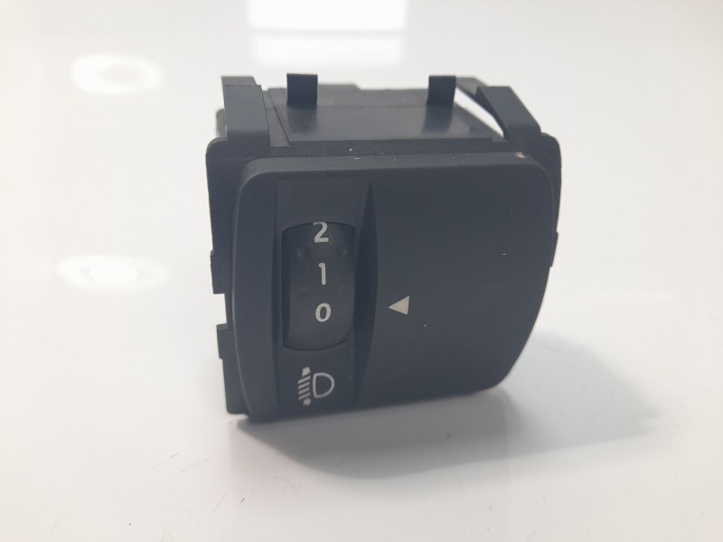 Recambio de interruptor para dacia sandero iii expression referencia OEM IAM 251902972R  