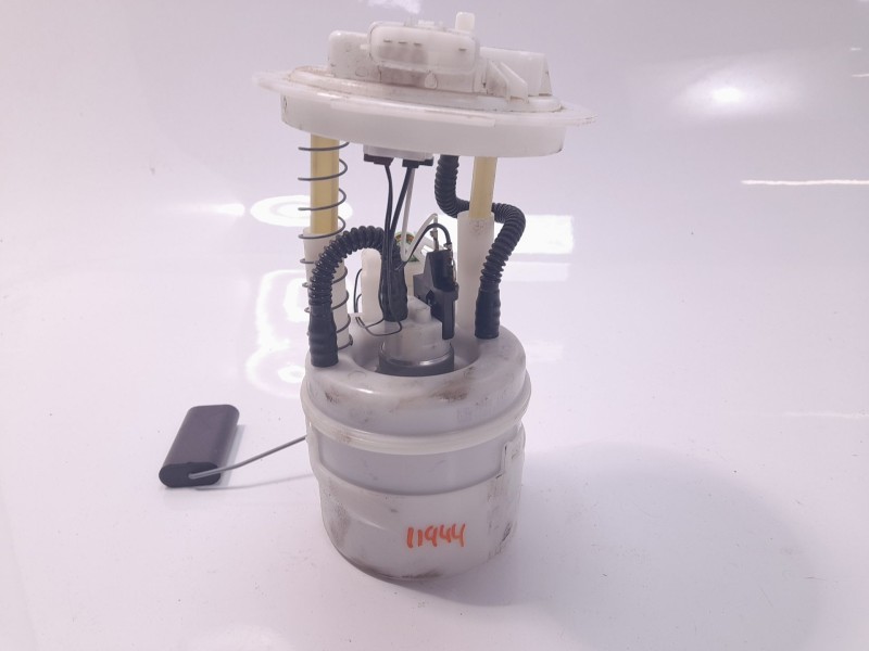 Recambio de bomba combustible para dacia sandero iii 1.0 tce 100 eco-g referencia OEM IAM 172020253R  