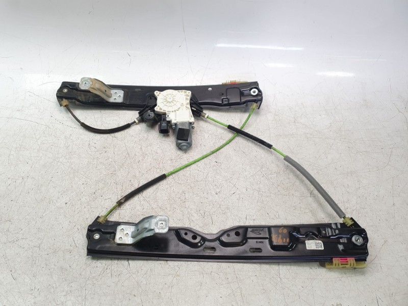 Recambio de elevalunas delantero derecho para jaguar f-pace 300 sport awd referencia OEM IAM HK8323200AE  