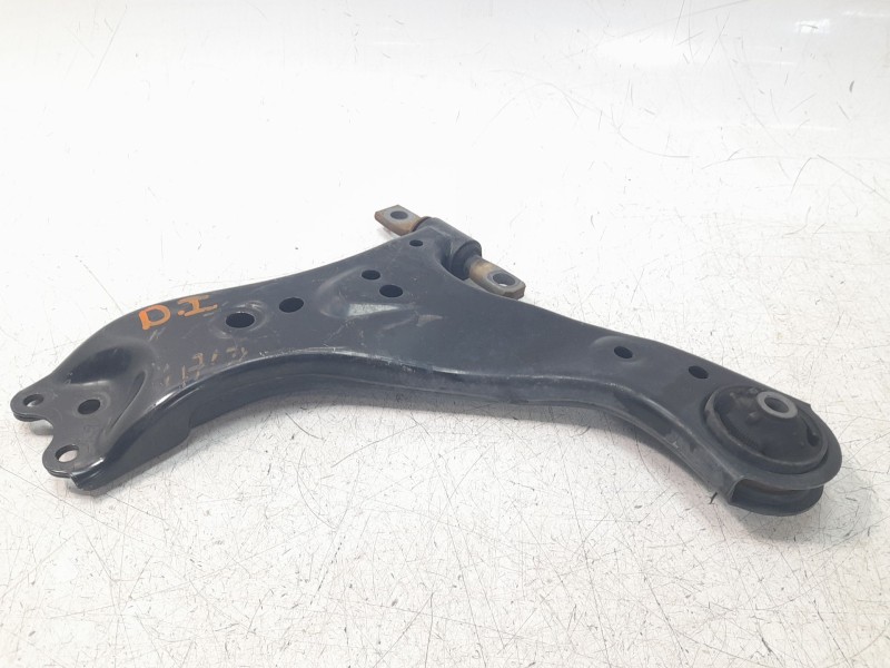 Recambio de brazo suspension inferior delantero izquierdo para toyota rav4 hybrid 4x2 advance referencia OEM IAM 4806942070  