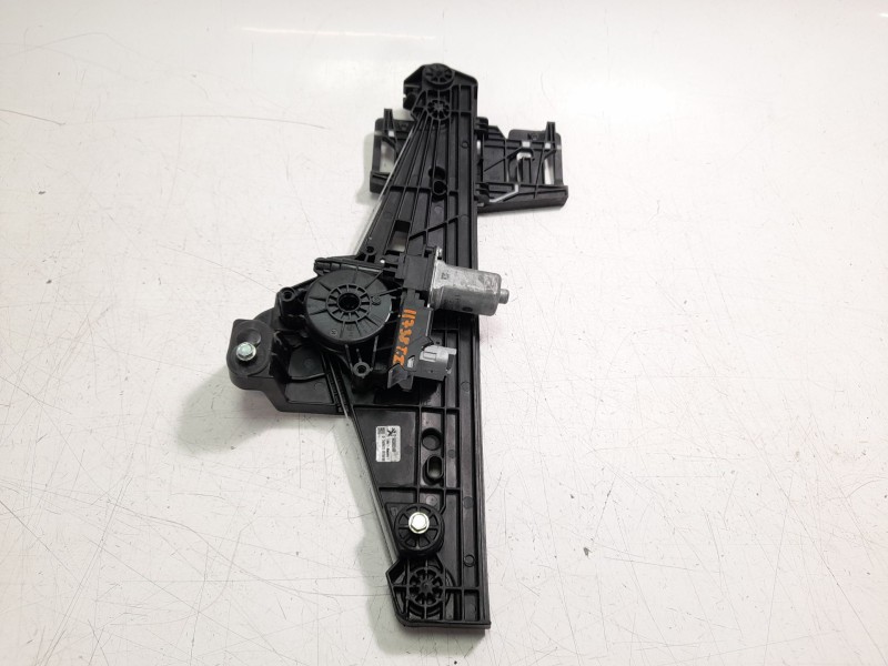 Recambio de elevalunas trasero izquierdo para peugeot 2008 (p1) allure pack referencia OEM IAM 9843774280  