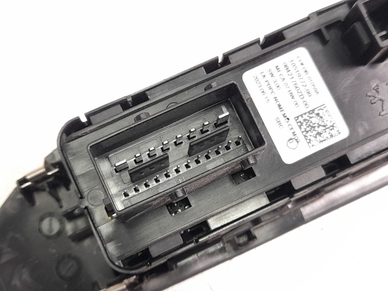Recambio de mando elevalunas delantero izquierdo para peugeot 2008 (p1) allure pack referencia OEM IAM 96788281ZD IAF670007 