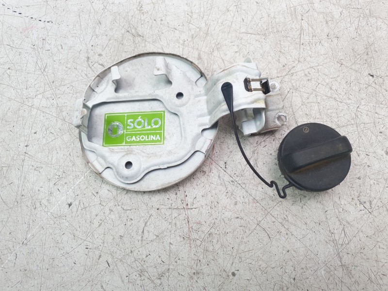 Recambio de tapa exterior combustible para toyota auris touring sports (e18) hybrid active business plus referencia OEM IAM 7735