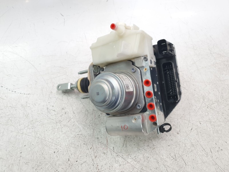Recambio de abs para mazda 3 berlina (bp) referencia OEM IAM BDMC439A0E  