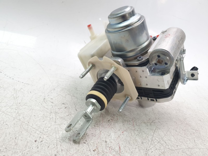 Recambio de abs para mazda 3 berlina (bp) referencia OEM IAM BDMC439A0E  