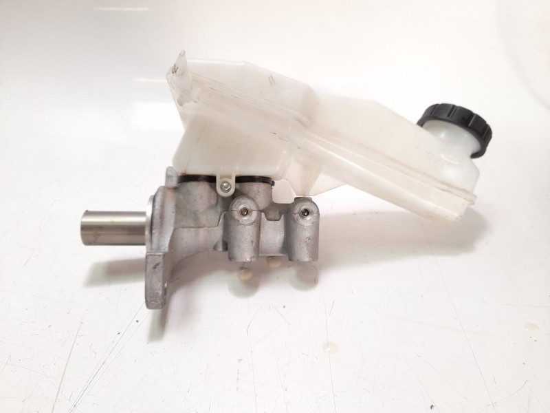 Recambio de bomba freno para peugeot 2008 (p1) allure pack referencia OEM IAM 1643581380  