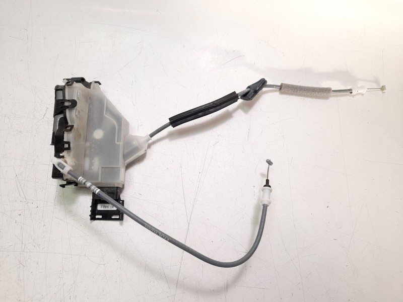 Recambio de cerradura puerta delantera derecha para peugeot 2008 (p1) allure pack referencia OEM IAM 9844442480  