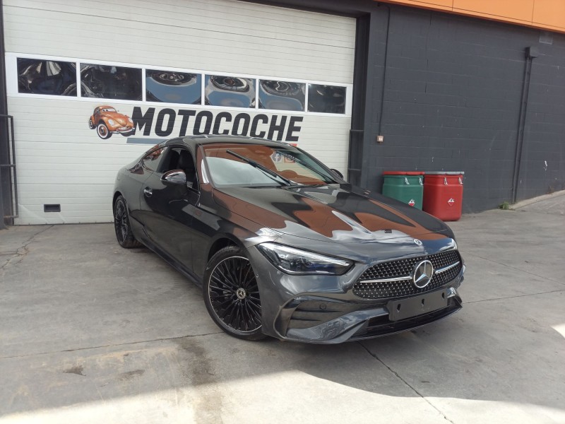 mercedes-benz cle del año 2024