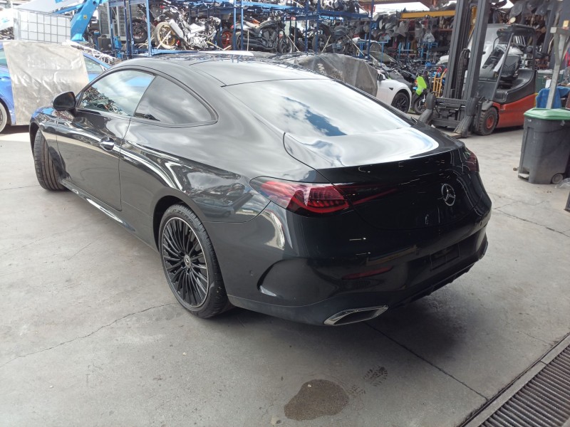 mercedes-benz cle del año 2024