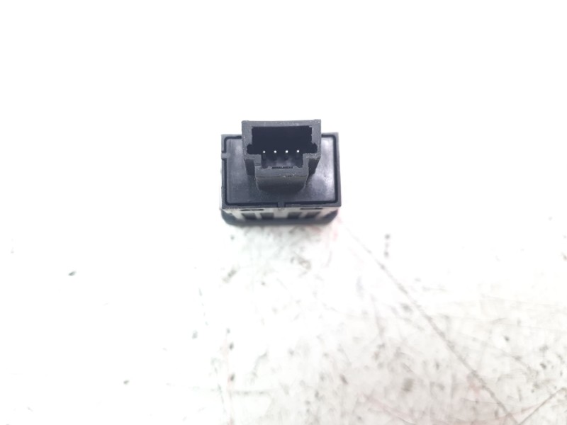 Recambio de interruptor para mazda 3 berlina (bp) referencia OEM IAM BEMD66660A  