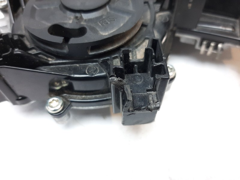 Recambio de motor cierre centralizado porton para audi q3 (f3b) referencia OEM IAM 5TA827887C 5TA827887C 