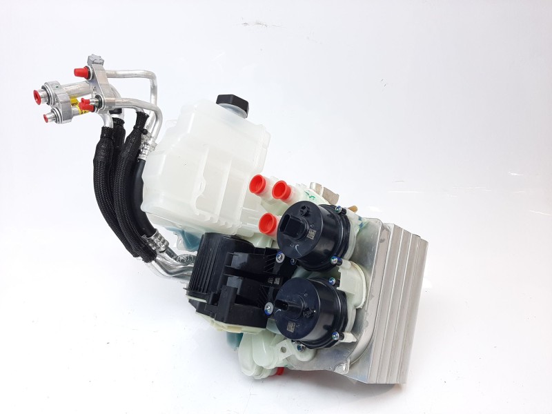 Recambio de bomba calefaccion para tesla model 3 (5yj3) ev awd referencia OEM IAM 1547595A2F 1547595A2F 