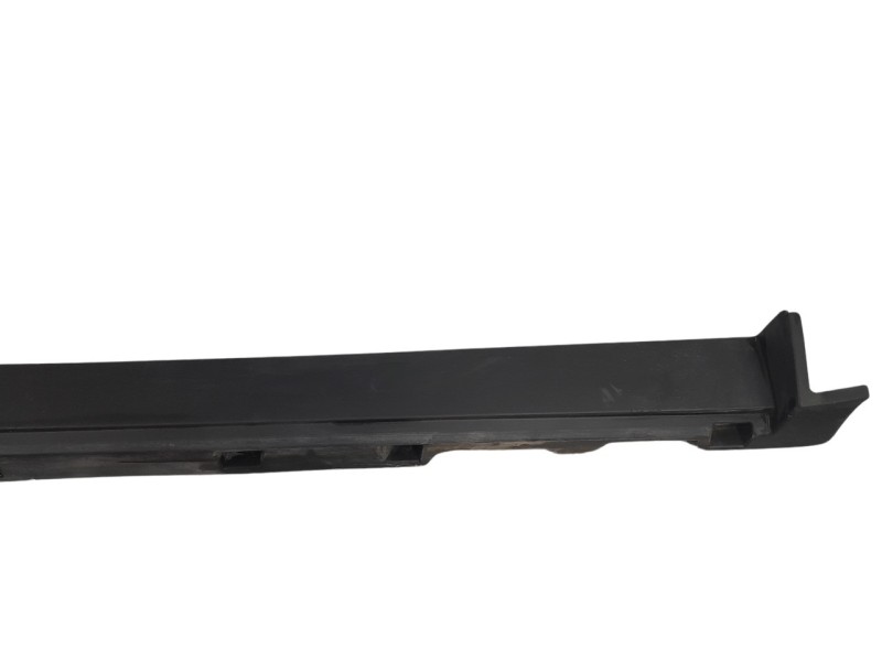 Recambio de estribos laterales para jaguar e-pace 2.0 diesel cat referencia OEM IAM J9C310154A  