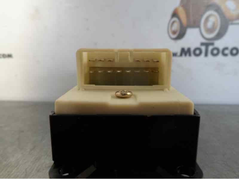 Recambio de mando elevalunas delantero izquierdo para toyota rav 4 funcruiser (a1) referencia OEM IAM 8482033060 TOY17480 