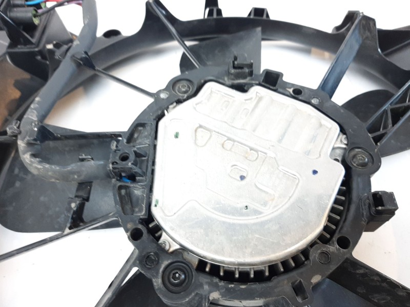 Recambio de electroventilador para jeep compass ii longitude 4x2 referencia OEM IAM 68249185AD  