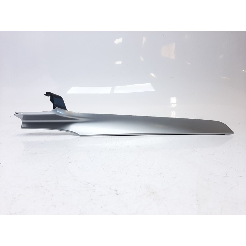 Recambio de moldura para mercedes-benz clase glc (w253) glc 220 d 4matic referencia OEM IAM A2056804403 A2056804403 