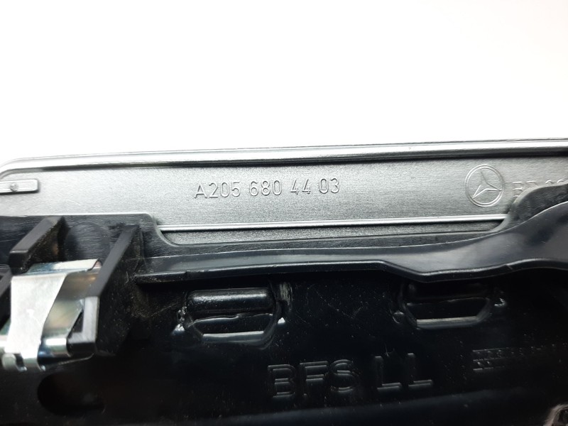 Recambio de moldura para mercedes-benz clase glc (w253) glc 220 d 4matic referencia OEM IAM A2056804403 A2056804403 