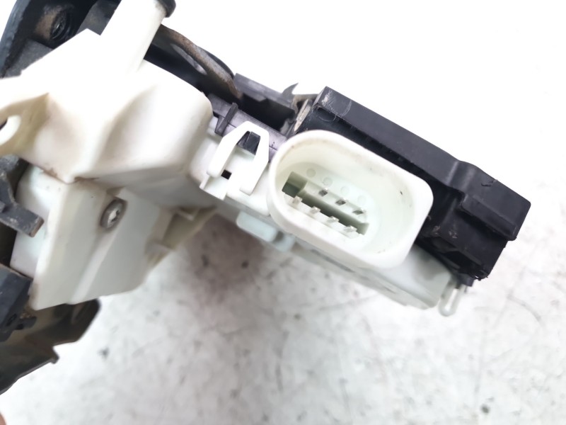 Recambio de cerradura puerta delantera izquierda para audi a4 avant (8wd) referencia OEM IAM 8X1837015E  