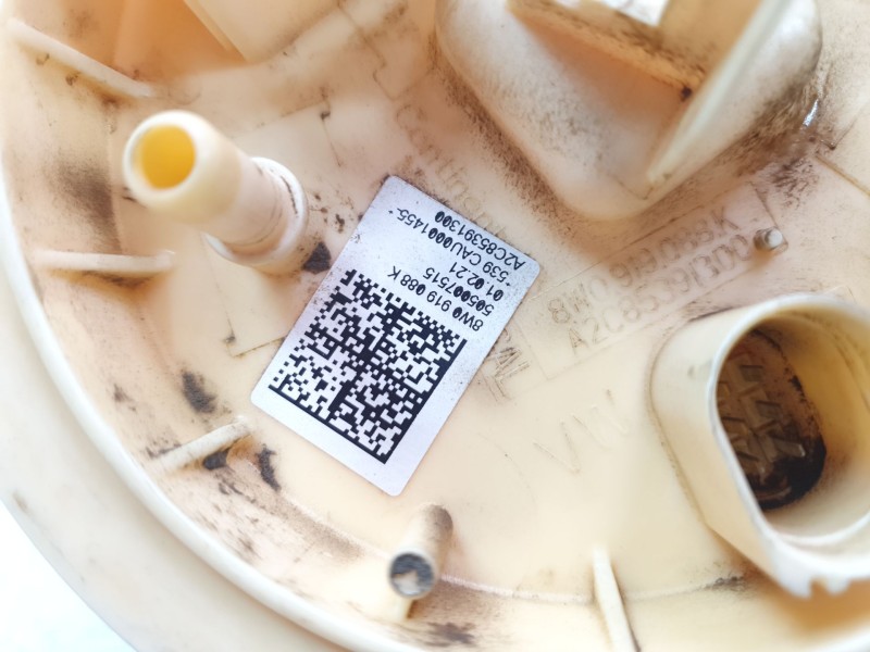 Recambio de bomba combustible para audi a4 avant (8wd) referencia OEM IAM 8W0919088K  