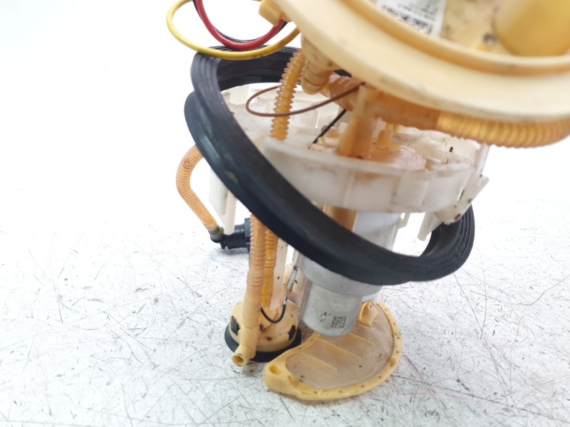 Recambio de bomba combustible para audi a4 avant (8wd) referencia OEM IAM 8W0919088K  