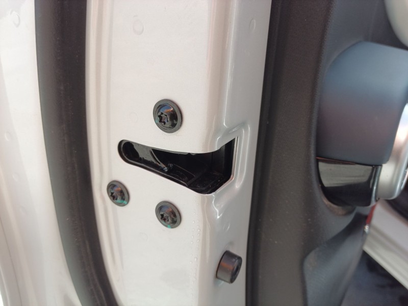 Recambio de cerradura puerta delantera izquierda para byd atto 3 ev referencia OEM IAM   