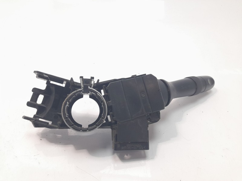 Recambio de mando intermitentes para toyota hilux vii pick-up (_n1_, _n2_, _n3_) 2.5 d-4d 4wd (kun25_) referencia OEM IAM 841405