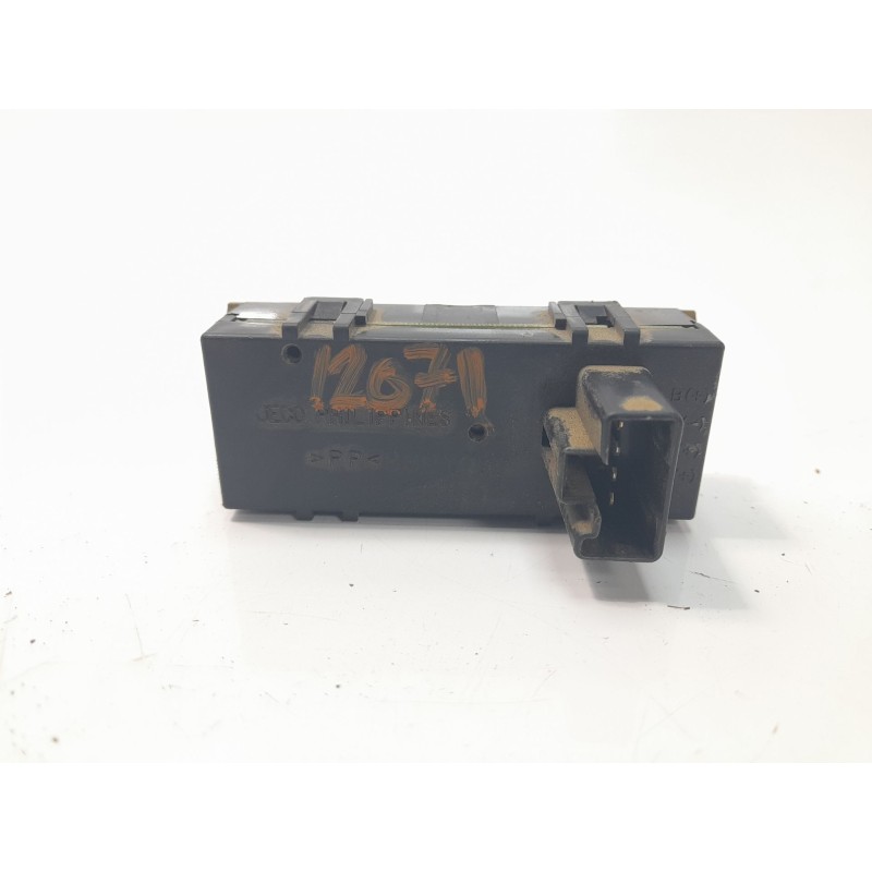 Recambio de pantalla multifuncion para toyota hilux vii pick-up (_n1_, _n2_, _n3_) 2.5 d-4d 4wd (kun25_) referencia OEM IAM 8391