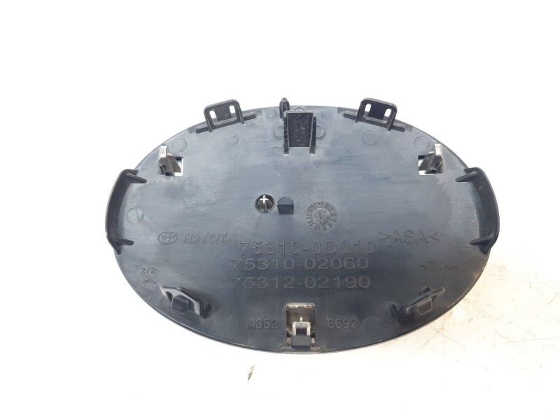 Recambio de emblema para toyota yaris cross (mxp_) 1.5 hybrid (mxpj10) referencia OEM IAM 753100D010 753100D010 