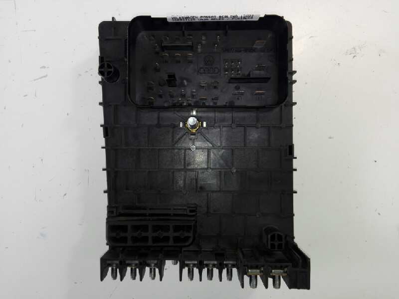 Recambio de caja reles / fusibles para volkswagen passat berlina (3c2) advance referencia OEM IAM 3C0937125  