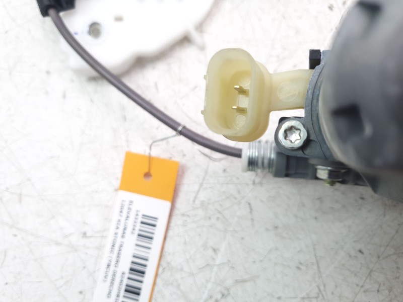 Recambio de elevalunas trasero derecho para kia stonic (ybcuv) concept referencia OEM IAM 82402H8100  