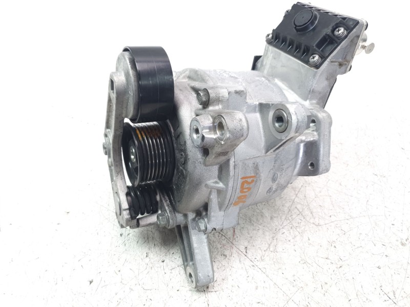 Recambio de alternador para kia niro business referencia OEM IAM 3739003900  