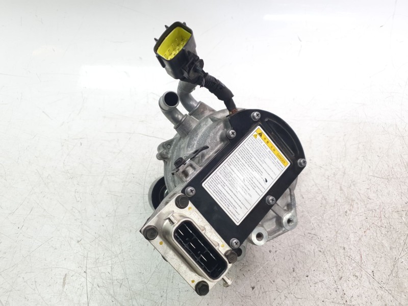 Recambio de alternador para kia niro business referencia OEM IAM 3739003900  