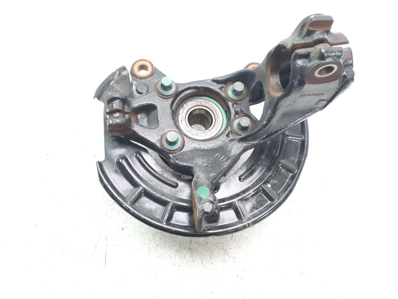 Recambio de mangueta delantera derecha para mazda 3 berlina (bp) referencia OEM IAM BDHW33021  