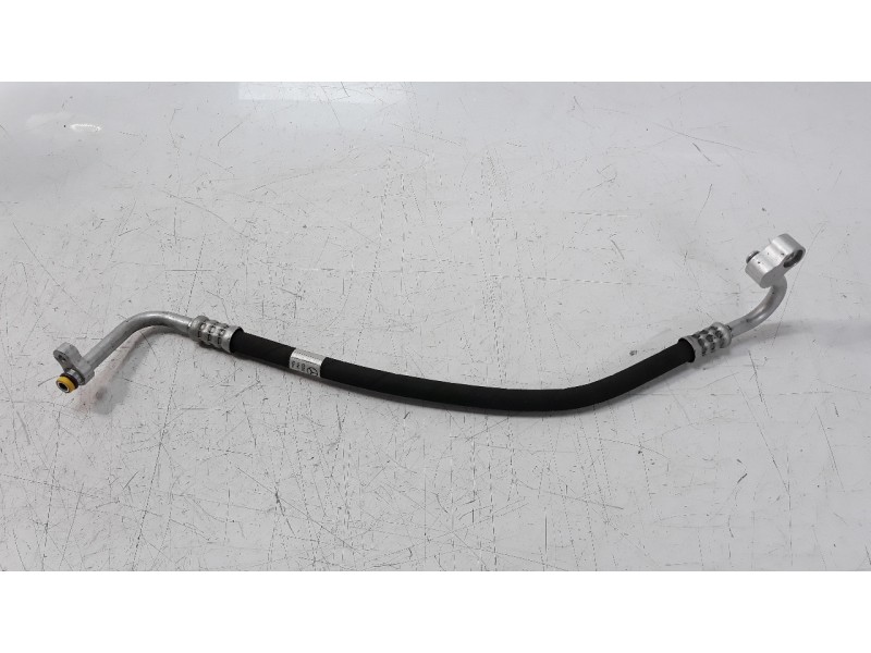 Recambio de tubos aire acondicionado para mercedes-benz clase c (w204) berlina 2.2 cdi cat referencia OEM IAM A2048300615  