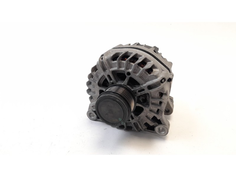 Recambio de alternador para peugeot 208 1.6 blue-hdi fap referencia OEM IAM 9810525380 ALF690551VL A439933