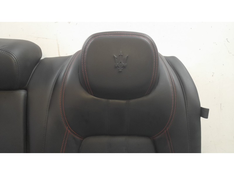 Recambio de asientos traseros para maserati ghibli iii (m157) 3.0 referencia OEM IAM 673003354  