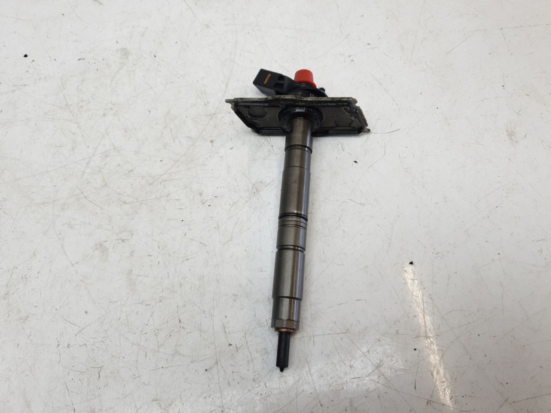 Recambio de inyector para porsche cayenne (typ 92aa) s diesel referencia OEM IAM 057130277AM  
